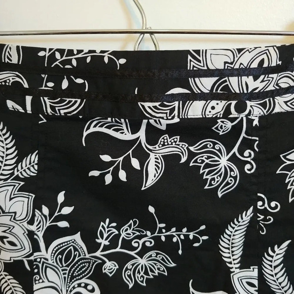 Beecher & Brook A-Line Bold Black & White Skirt XL - Picture 2 of 6